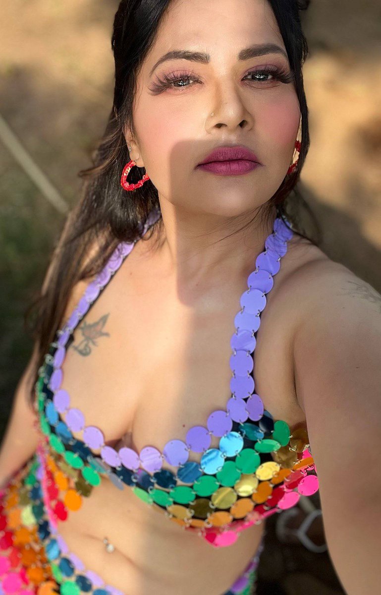 Actress World tweet media