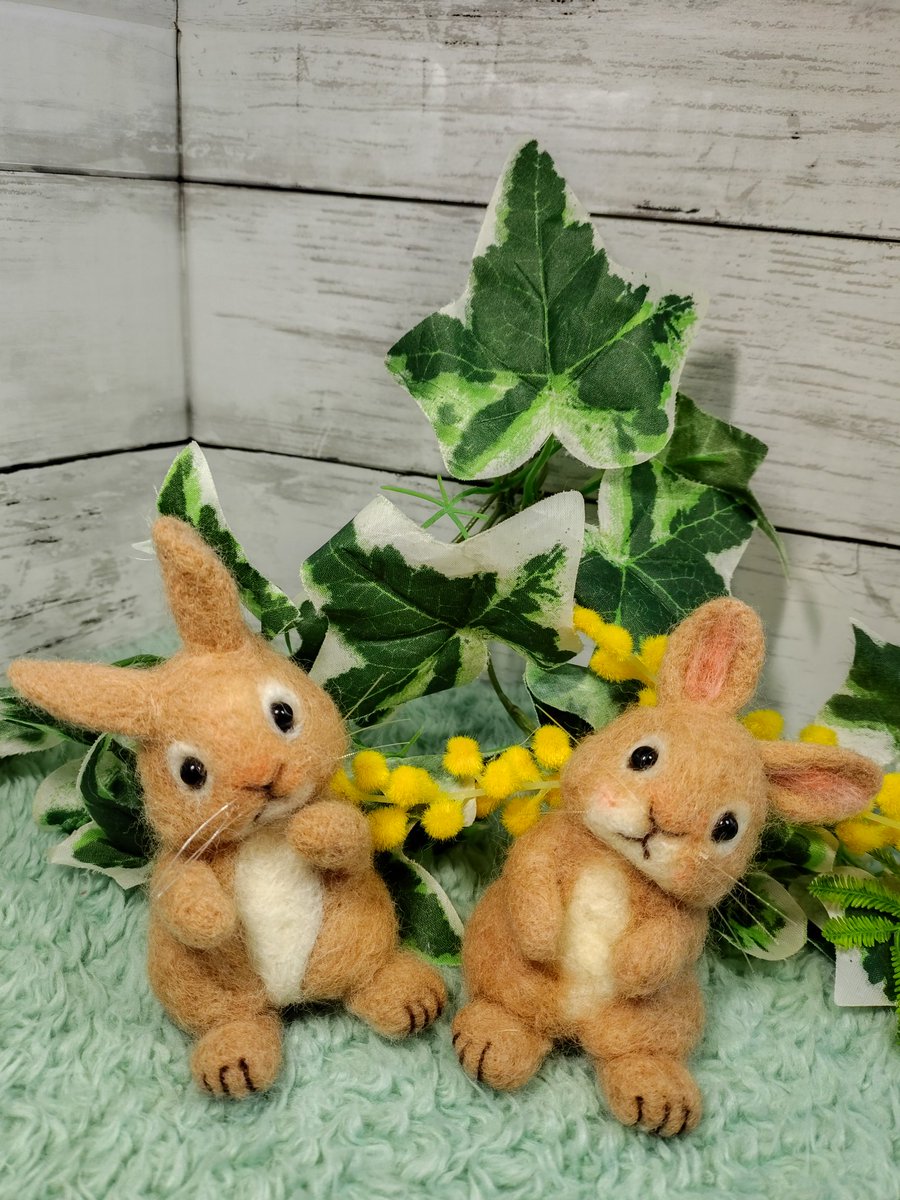 #うさぎ作品展inX

4月🌸よろしくお願いしまーす🤗❤

羊毛フェルト等を使用して
あんなこ🐰こんなこ🐰うさぎ愛💕を込めて制作中🥰

～ほっこり癒やしをお届けしまーす🤗❤🍀～