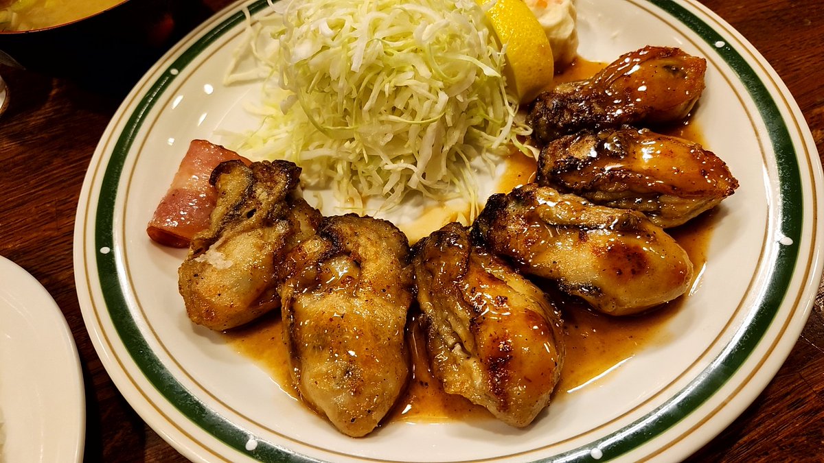 はとコ tweet media