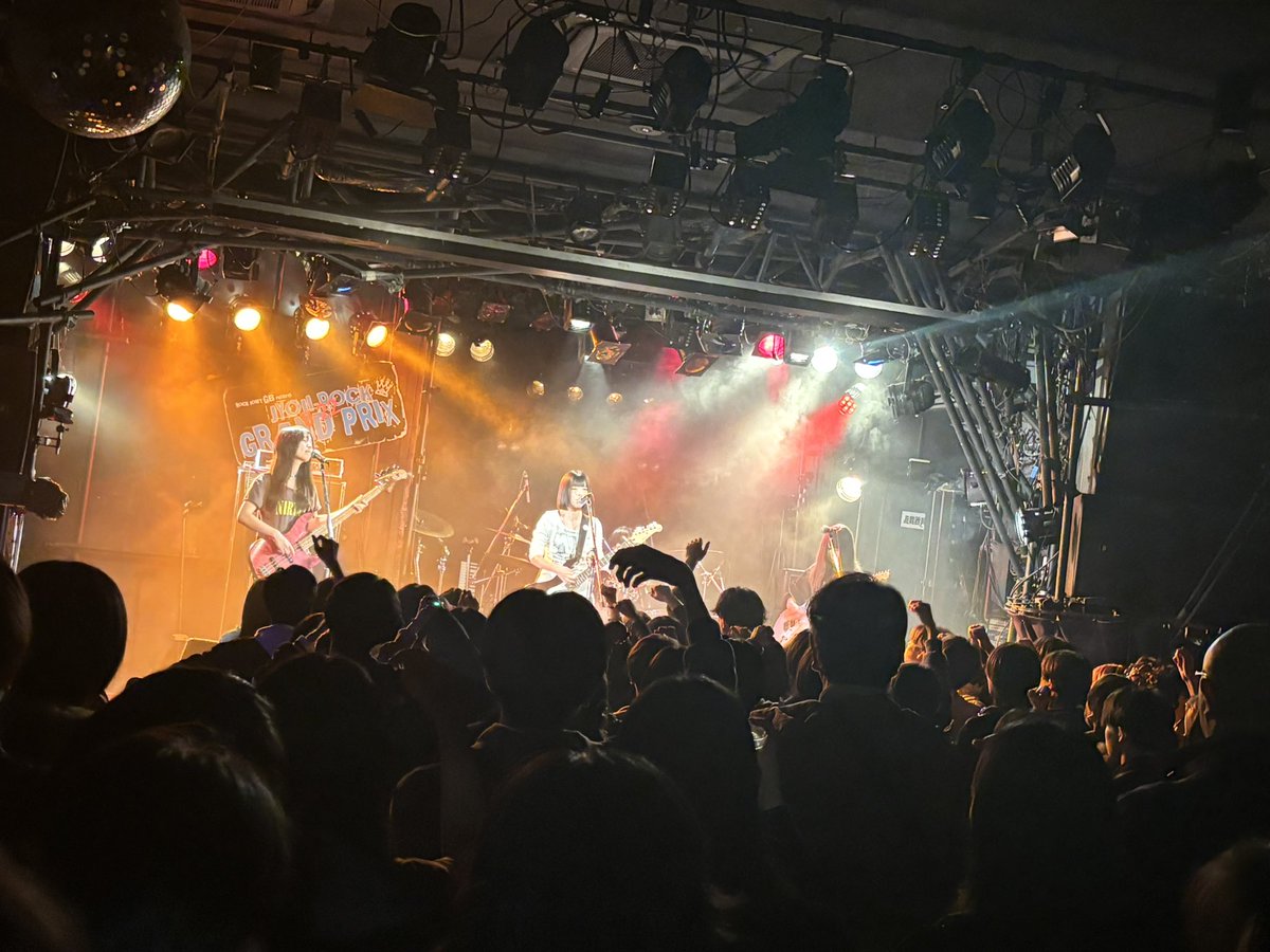 JYOJIROCK's tweet photo. ［準決勝3日目2部11組目］
春が咲くまで眠らせて

今まで見た中で一番最高なライブをみせつけてくれました！！！クールで熱いバンドだね〜！！準決勝を締めくくるにはぴったりなライブです！！ https://t.co/ViKXfLGN2E