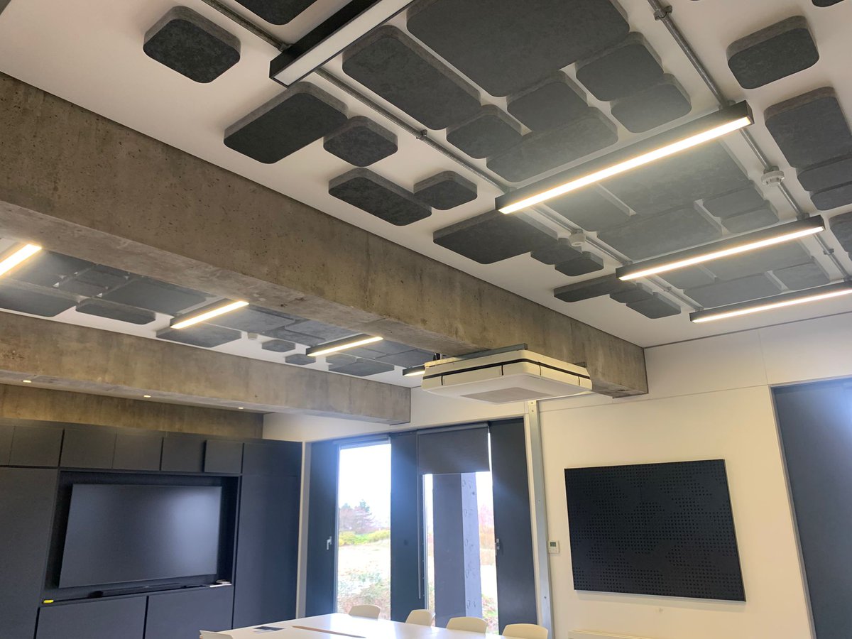 RapidTechToday's tweet photo. 📸 A closer look at the acoustic wall and ceiling panels installed in this space.

Combining both treatments helps reduce echo and improve speech clarity across the room.

📲Learn more - https://t.co/jQBYghXDHE 

#AcousticSolutions #OfficeAcoustics #WorkplaceDesign https://t.co/ZixshuN52D