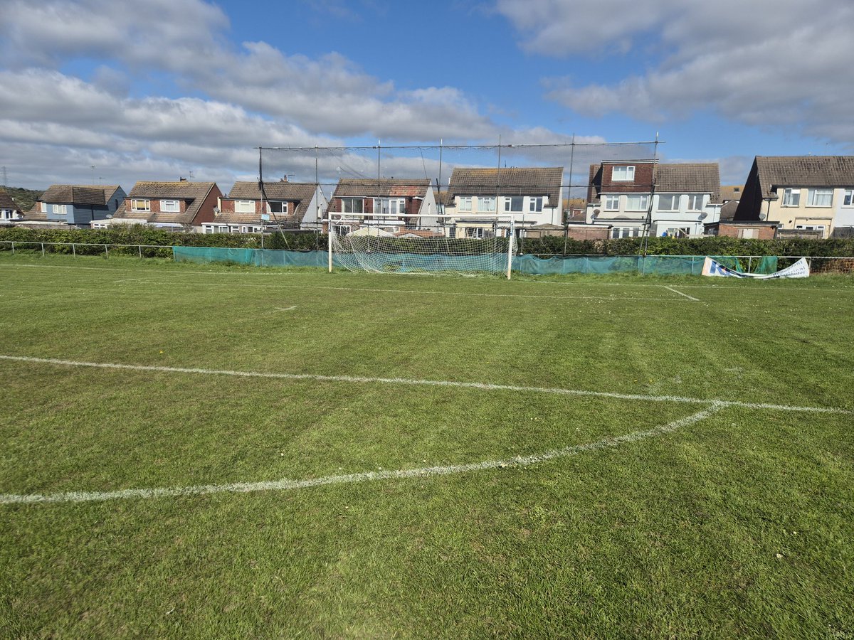 Mile Oak FC tweet media