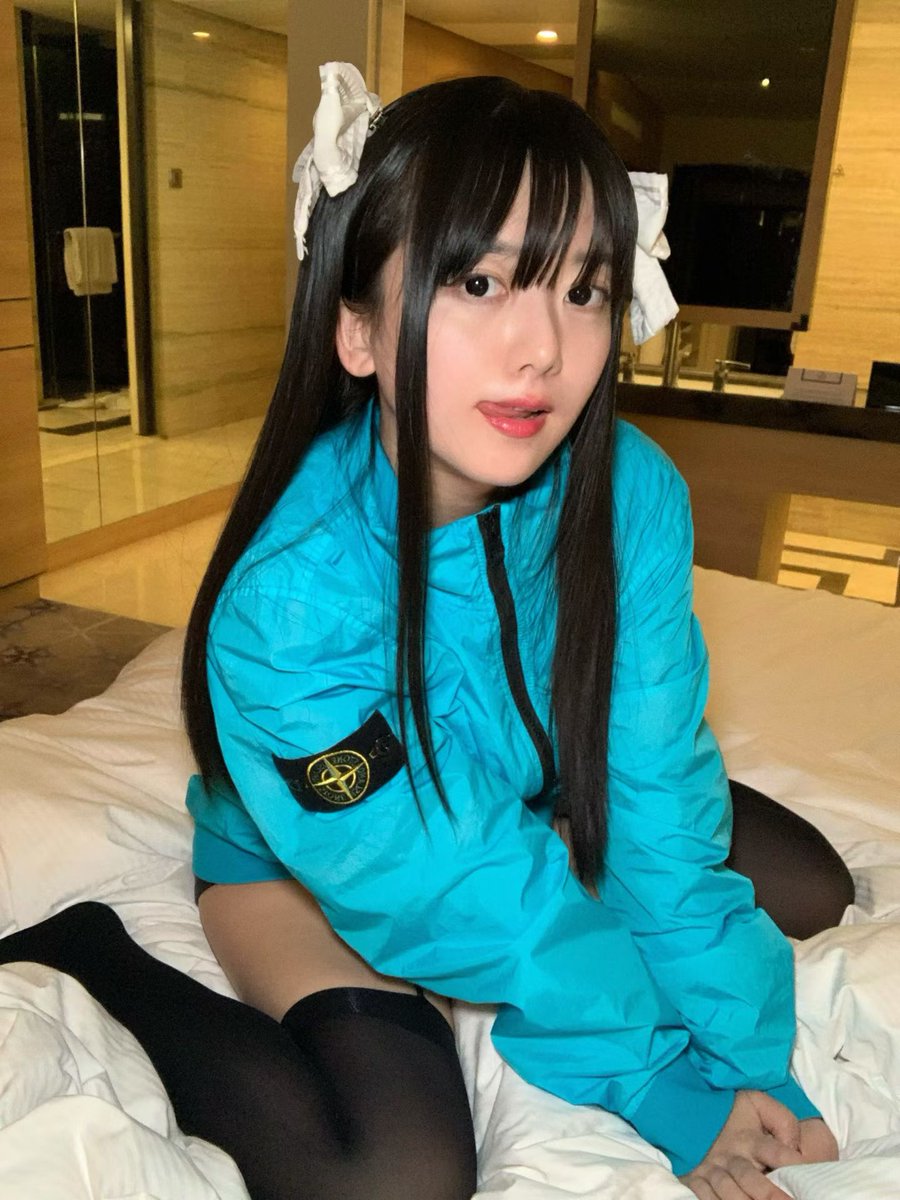 Hequankele tweet media