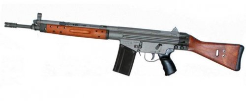 NO SOY RAÚL (O SÍ...) tweet media