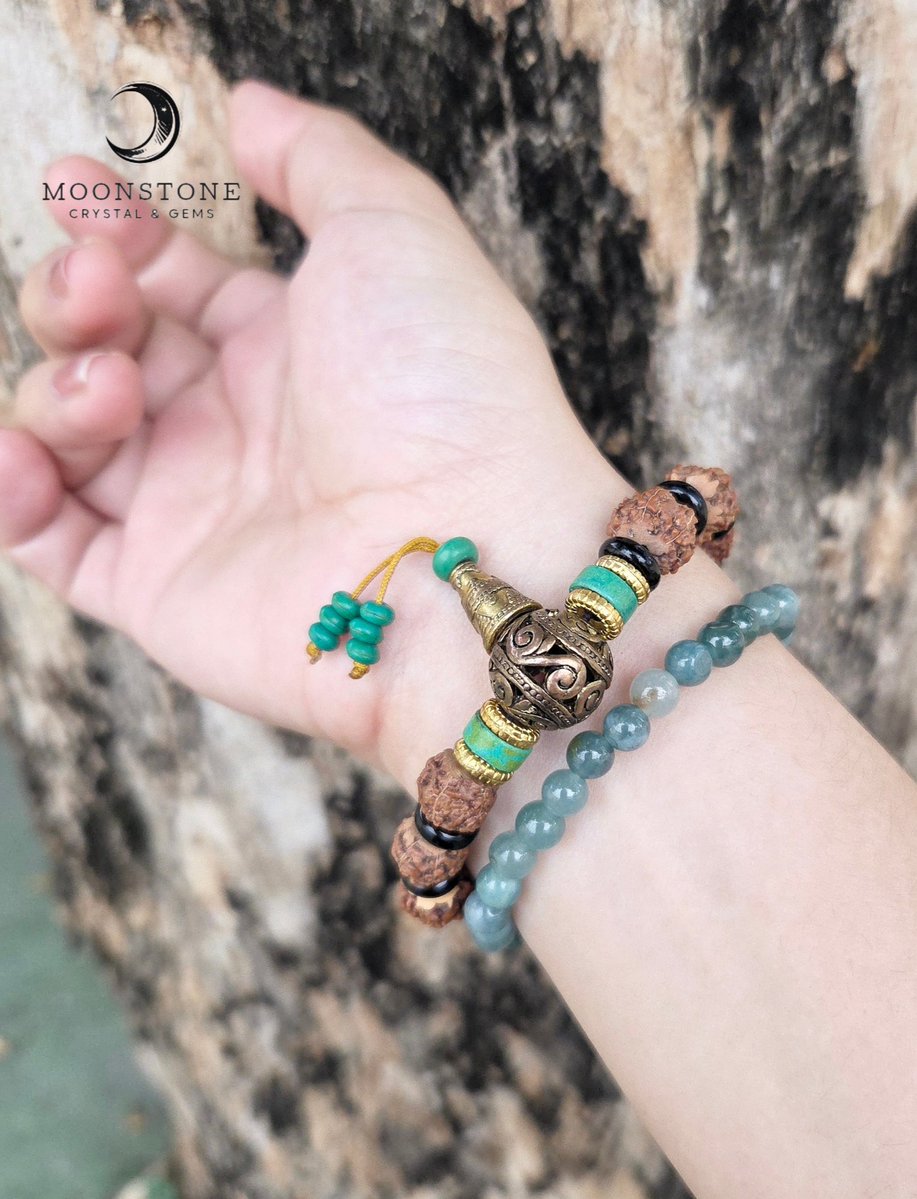 hikarijuju's tweet image. Peace, protection, and flow 🌿💙

🌰 Rudraksha × 💎 Turquoise
💙 Blue Water Jade

Wear it with intention, let your energy stay aligned ✨

Get 2 for only 680.00

#Rudraksha #Turquoise #BlueJade #HealingCrystals #CalmEnergy #Protection #PositiveVibes #SpiritualJewelry