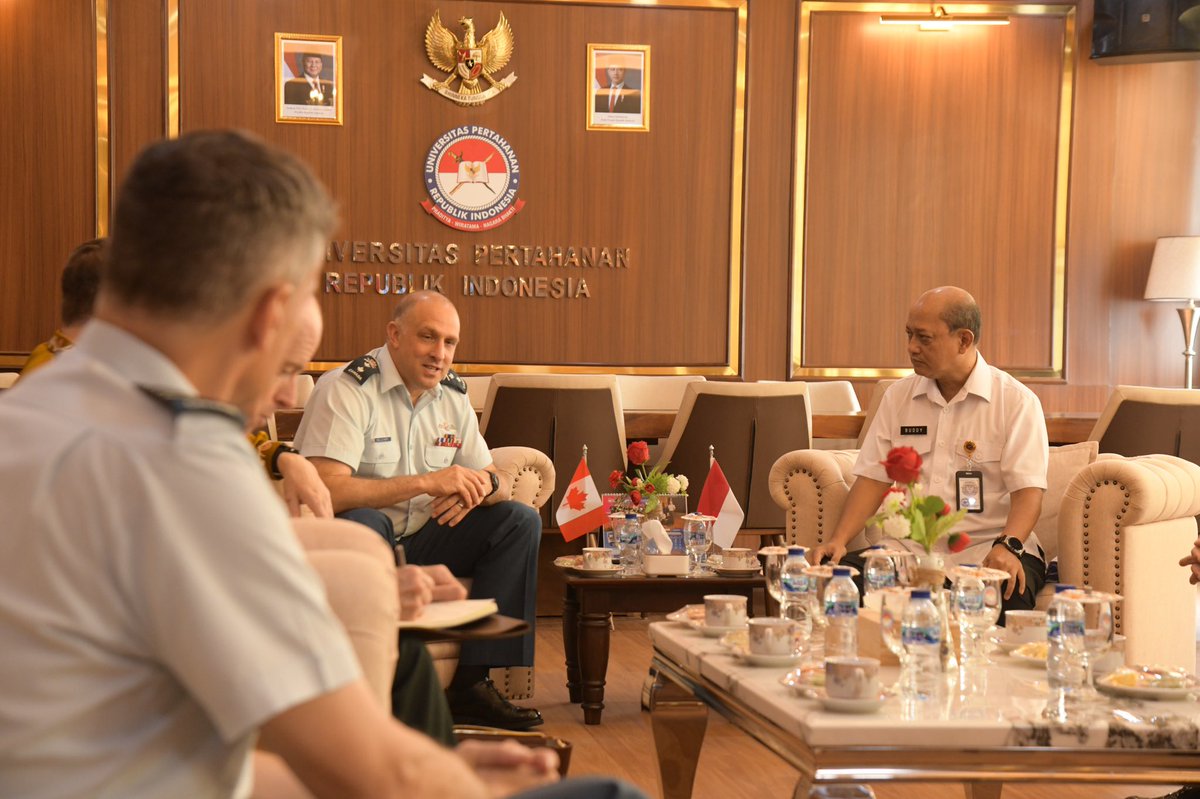 Unhan RI tweet media