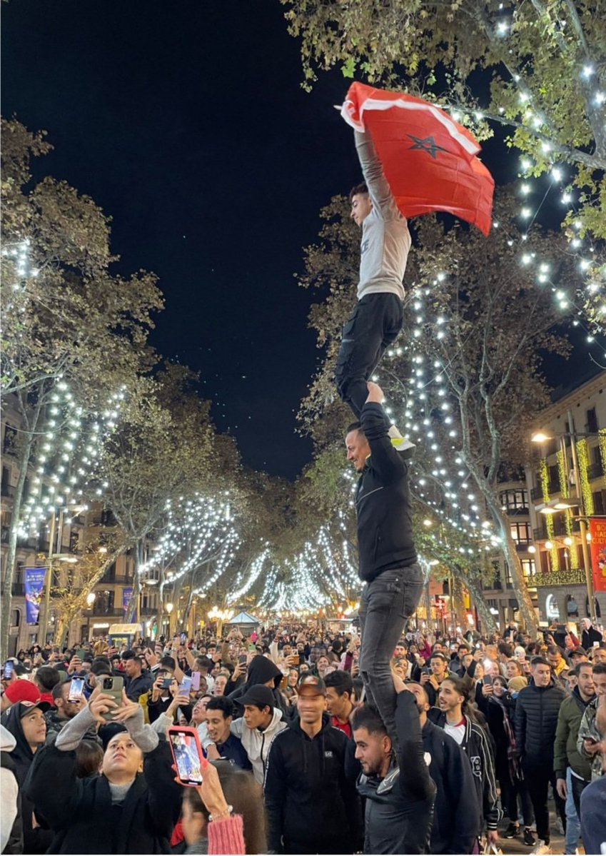 Antonio Baños tweet media