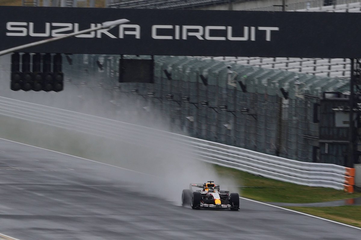 manabu_m1970's tweet photo. Visa Cash App Racing Bulls Formula One Team
VCARB 03 Japan livery
No.6 Arvid Lindblad
at Suzuka Circuit
2026.04.01 PIRELLI Tire Testing
#f1
#racingbulls
#f1タイヤテスト
#vcarb03 https://t.co/tfEsLAOaYu