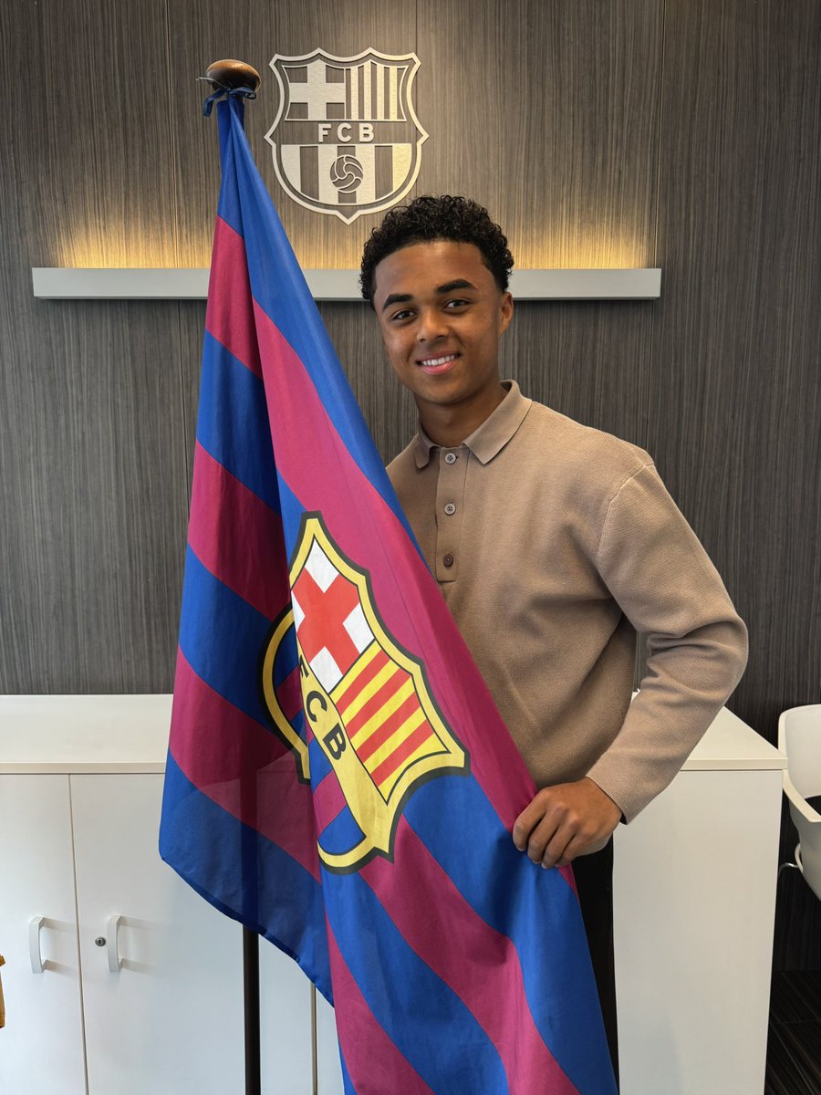 cule🎩 tweet media