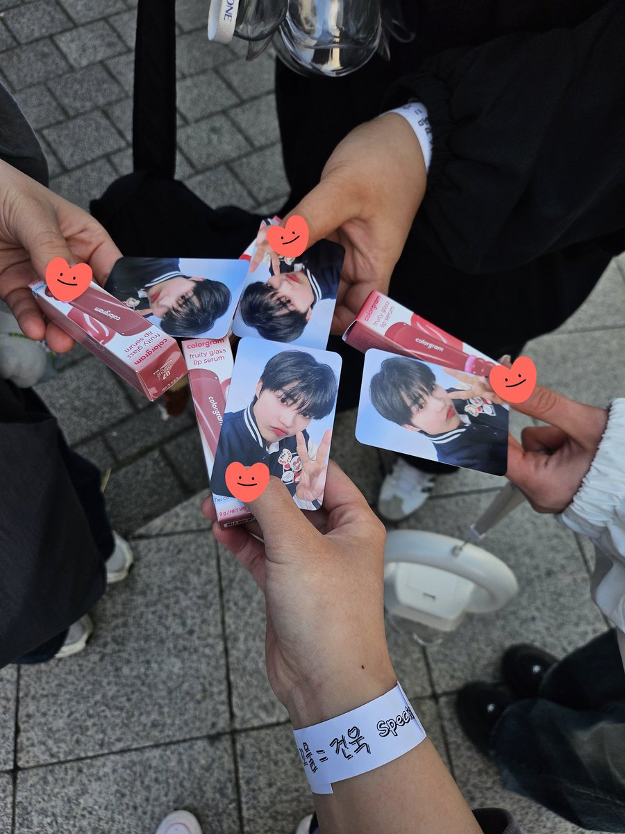 건댕이 tweet media