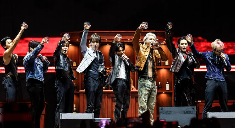 About Music tweet media