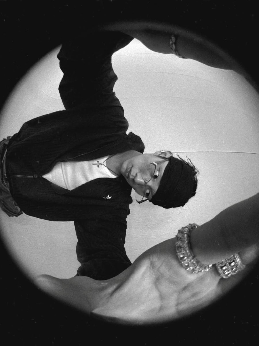 Intak (@hwangintq) on Twitter photo 