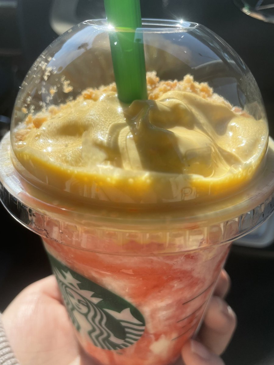 らいりー tweet media