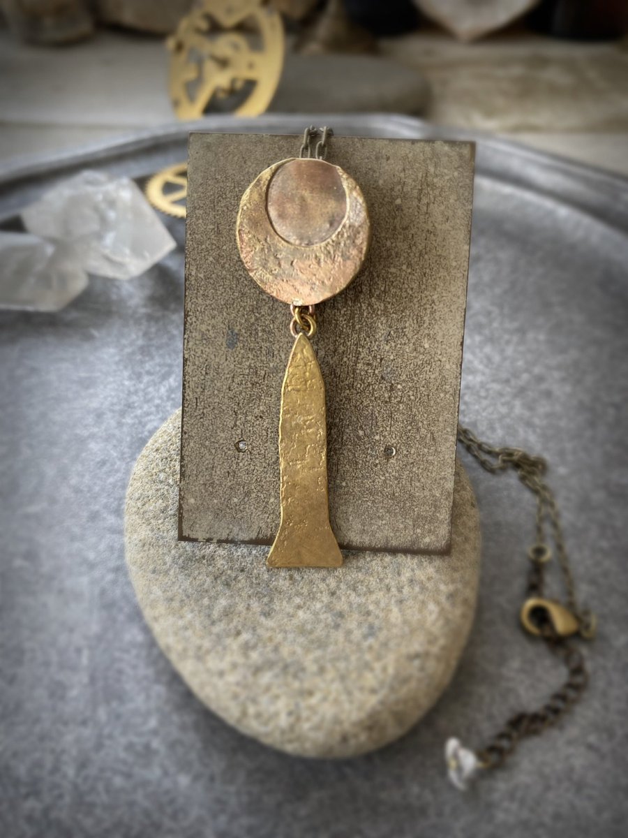 sono@is02101✴︎博物マニア4/11.12両日出展 tweet media