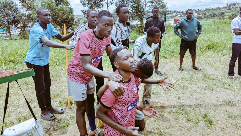 MUTEX MEDIA tweet media