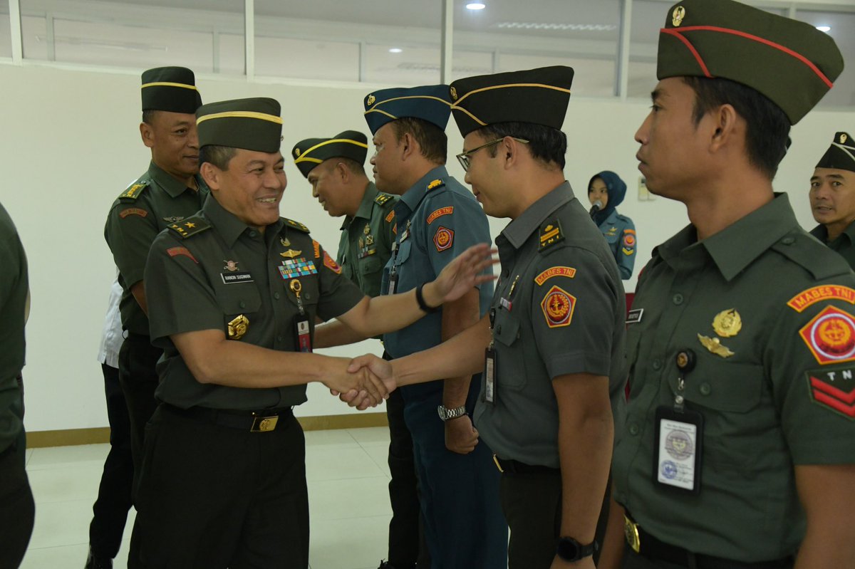 Unhan RI tweet media