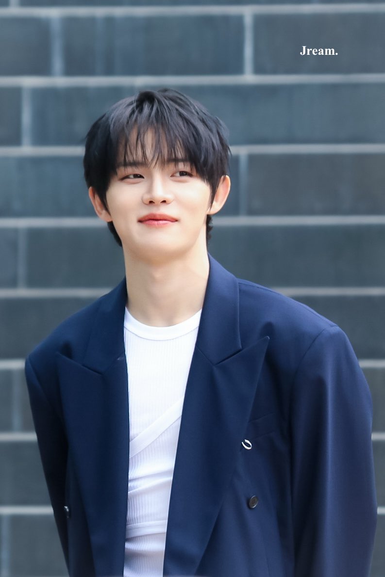 260401 쇼챔 미팬
·
🥰🥰
·
#CLOSEYOUREYES #클유아 #클로즈유어아이즈 #CYE #민욱 #전민욱 #JEONMINWOOK