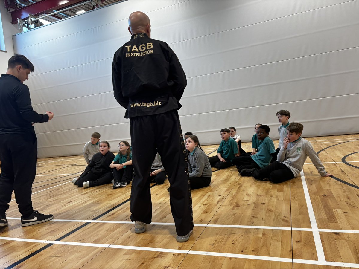 Mrs M Krausen tweet media