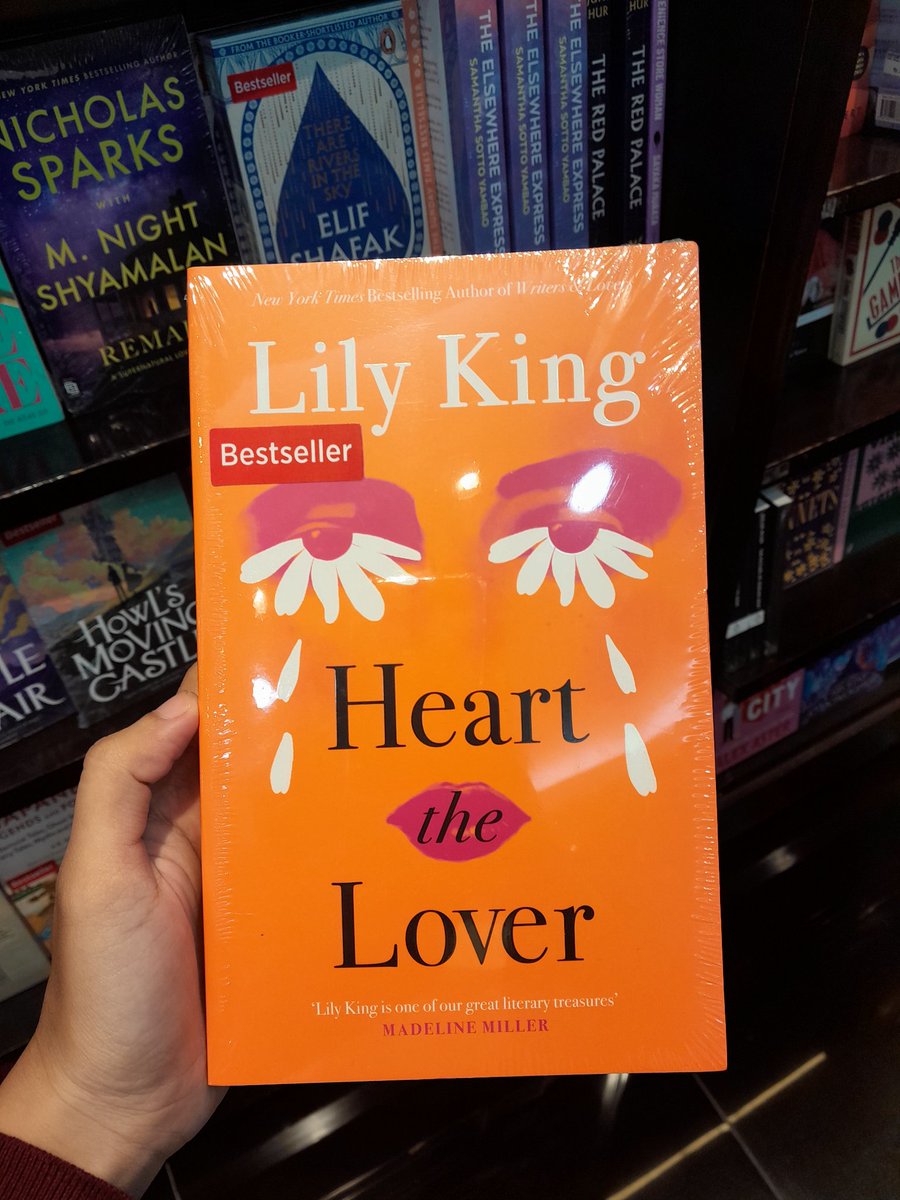 k 𓆝 𓆟 𓆞 𓆝 tweet media