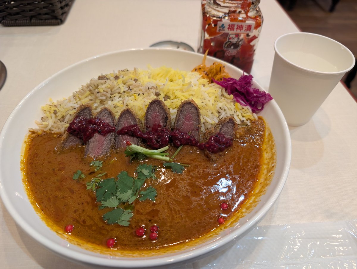 setchin's tweet photo. 🫎鹿カツカレー✕猪ビリヤニ🐗
@INDIA GATE
in カツカレー★オールスターズ 2 – 昭和100年のカツカレー -

https://t.co/KuXdBkKEzg

-京風ビリヤニの名店によるジビエカツカレー-

#築地 #新富町 #駅前 #平成通り #路地裏 #TUKIJI #カフェ #スイス #カツカレー #オールスターズ #INDIA_GATE https://t.co/OVkWacrgDW