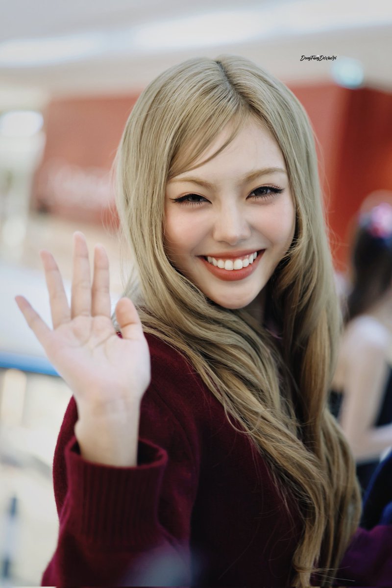 DongFangDeXiaoYi tweet media