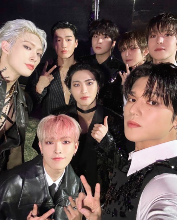 About Music tweet media