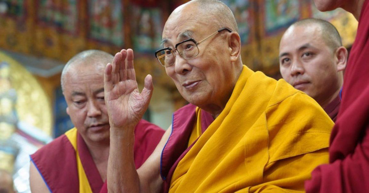 TibetCollective's tweet image. A moment of stillness, a lifetime of wisdom.

Listening to His Holiness the Dalai Lama is a reminder that peace begins within.

#DalaiLama #InnerPeace #Mindfulness