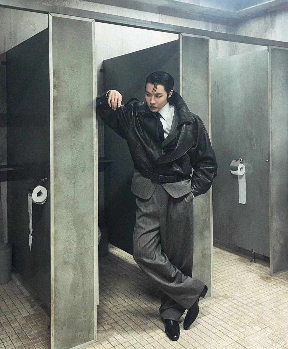 K⁷ | ⊙⊝⊜ tweet media