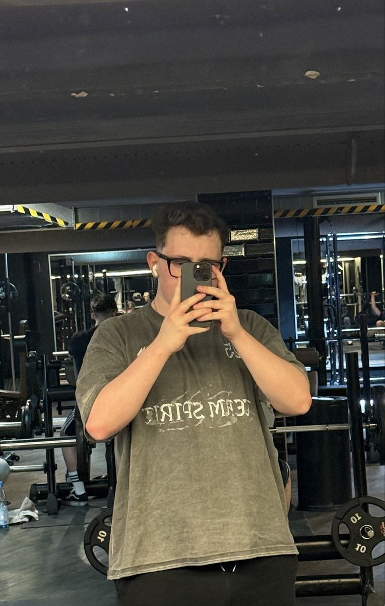 M8 Minny tweet media