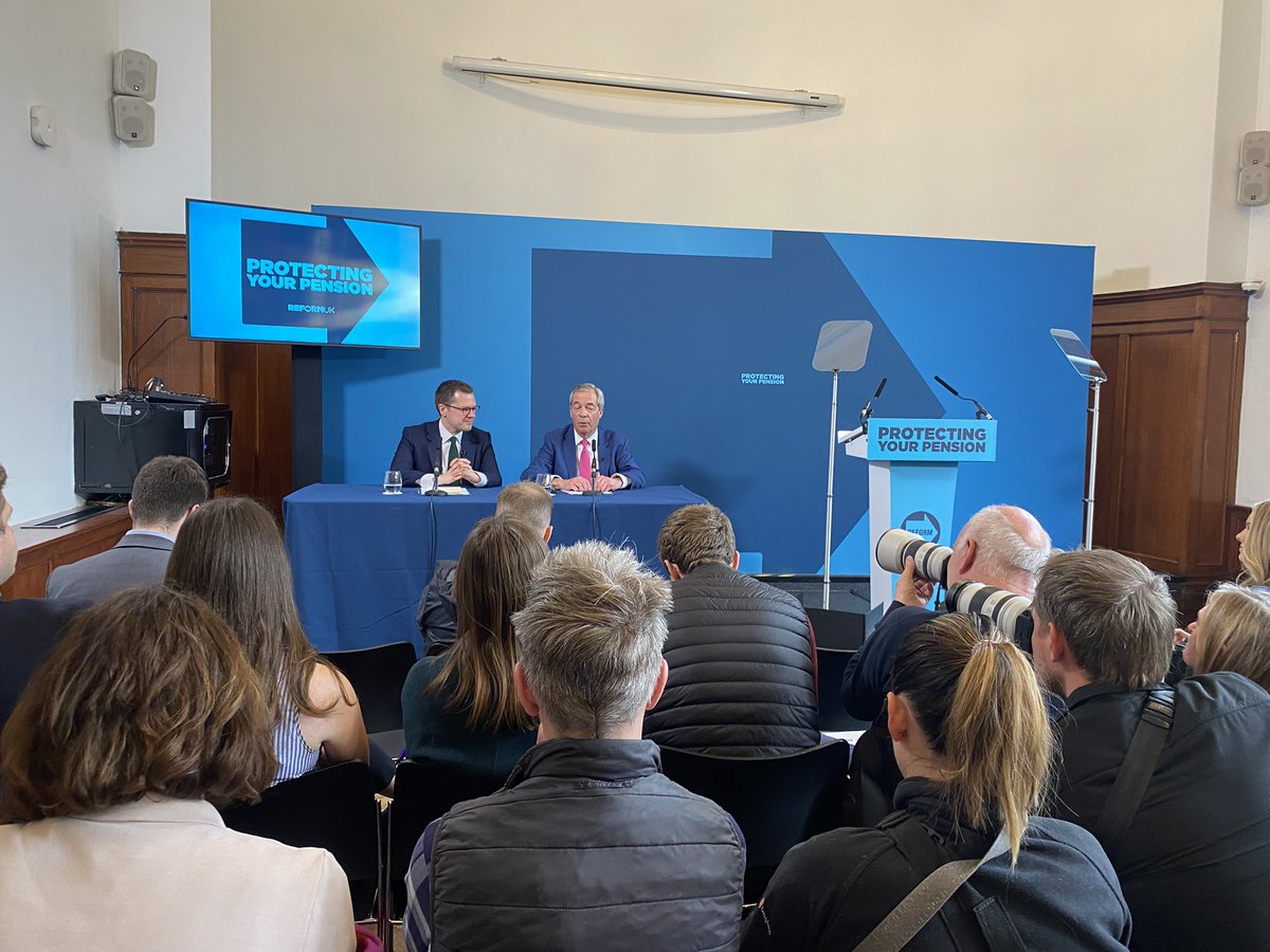 Christopher Hope📝 tweet media