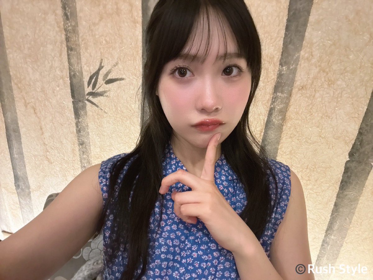 【公式】坂倉花 1st写真集 4月3日(金)発売🌸🎉 tweet media