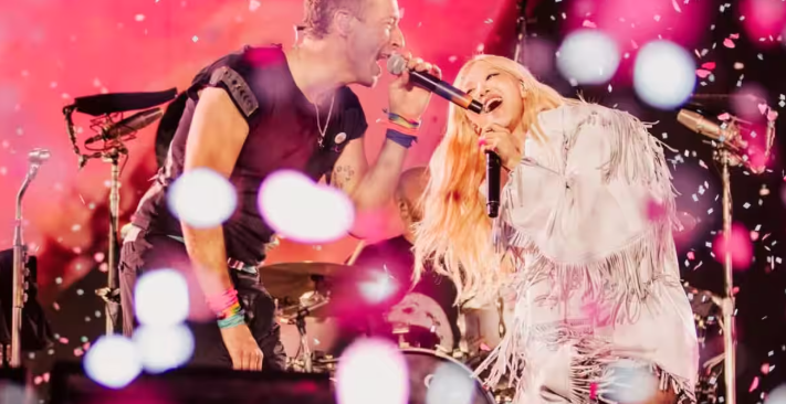 About Music tweet media