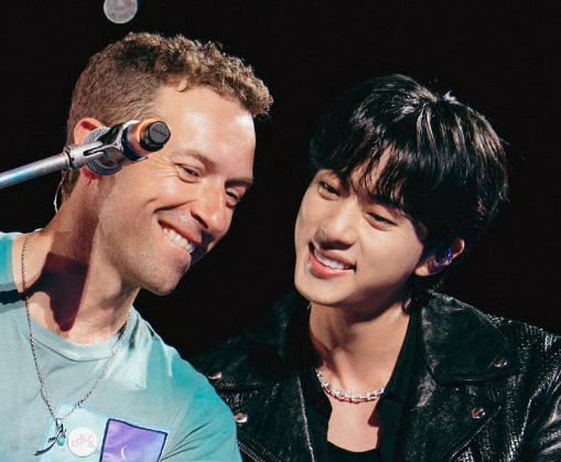 About Music tweet media