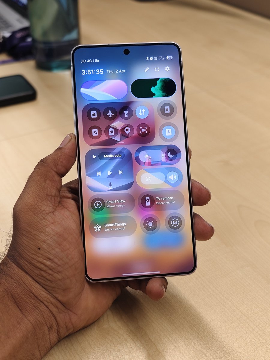 S M A Sithick tweet media