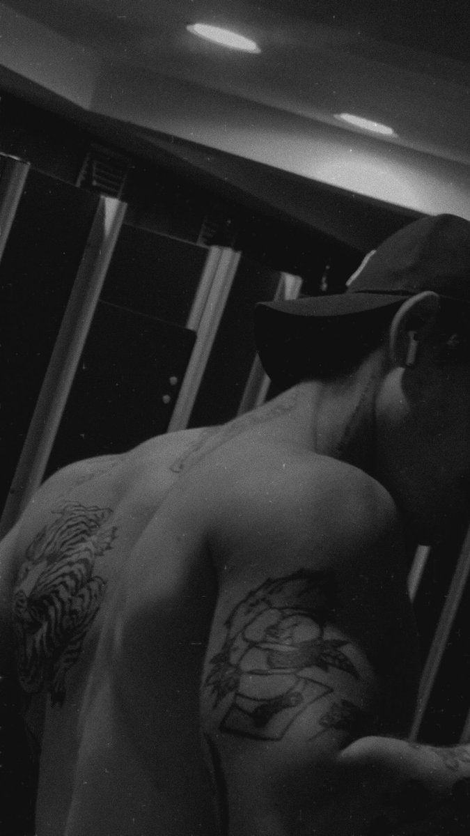 Di ♡ (@digoghidelli) on Twitter photo 