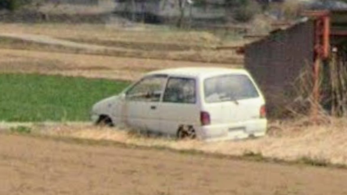 レックスの草ヒロ
古い年式のレックスの草ヒロはたまに見かけるような車ですが3代目の後期は初めて見ました。草ヒロらしく畑の隅で倉庫代わりになっています。
#草ヒロ #レックス