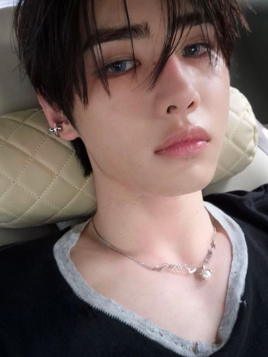 ᴊ ᴜ ɪ tweet media