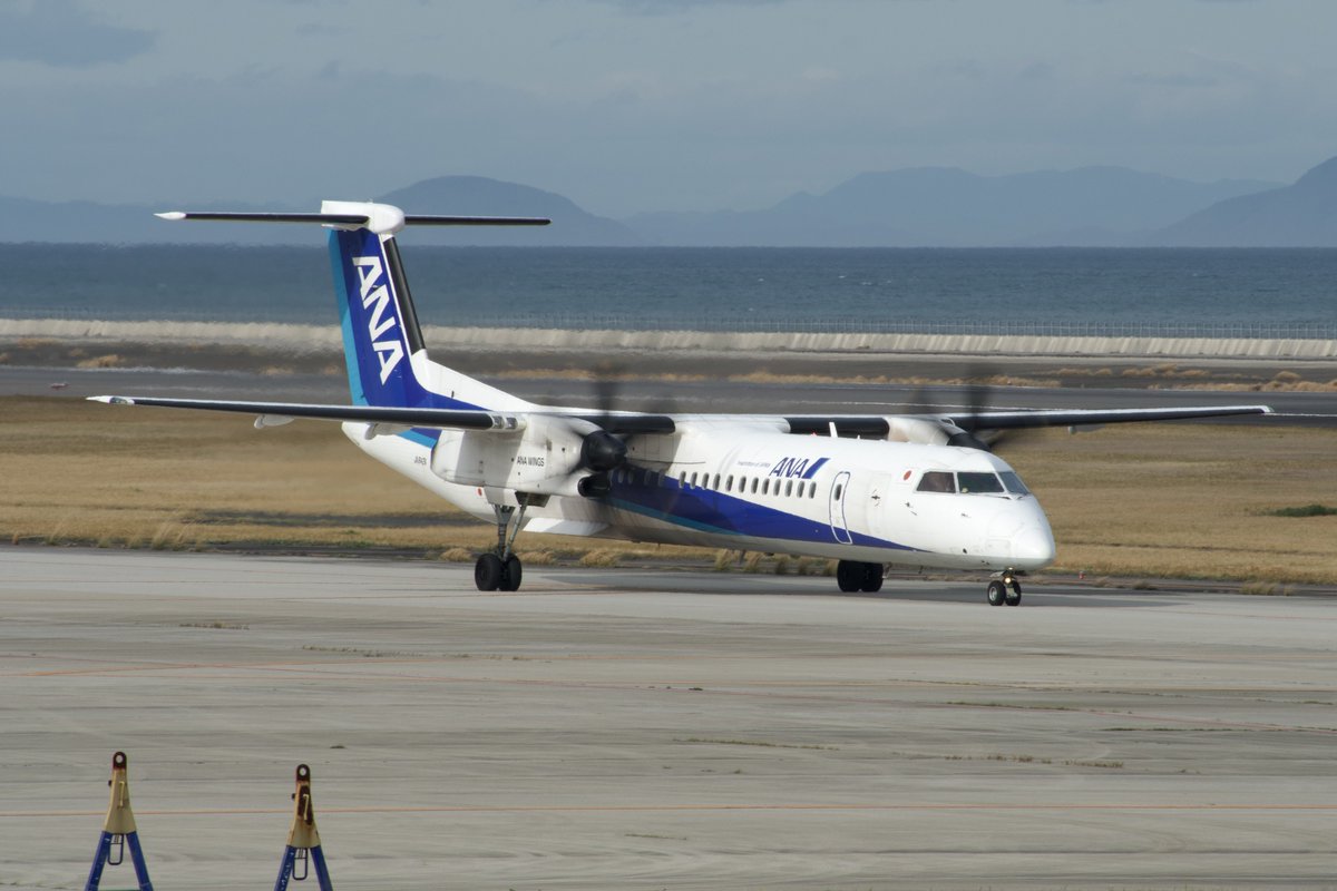 Dash828_'s tweet photo. 2026/03/31 RJFO/OIT
All Nippon Airways (ANA WINGS)
De Havilland Canada DHC-8-402Q Dash8
JA842A
RWY19をゴーアラウンドしてからRWY01でランディング
出発は誘導路T2から最近流行りのインターセプトで飛んで行きました
#RJFO #大分空港 #ANA #Dash8 #DH8D #JA842A #Q400 https://t.co/cNz6l7Cm8B