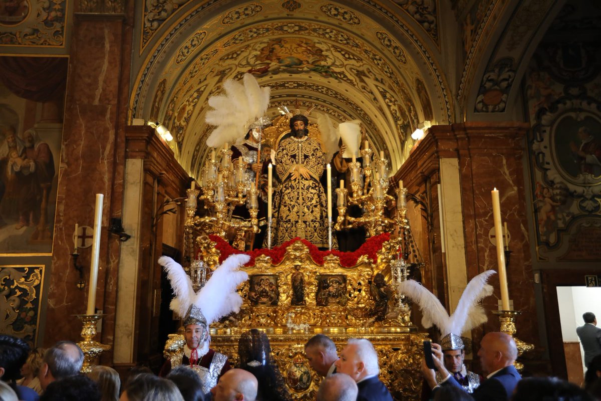 pasionensevilla's tweet photo. 🟣 Jueves Santo en la Macarena 

#SSantaSevilla26

https://t.co/mASFnFR3us https://t.co/GZsQdHCLPt