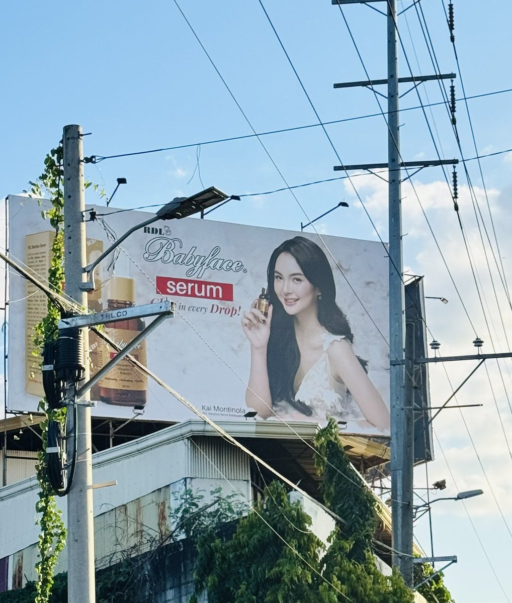 𝒍𝒐𝒊𝒔 tweet media