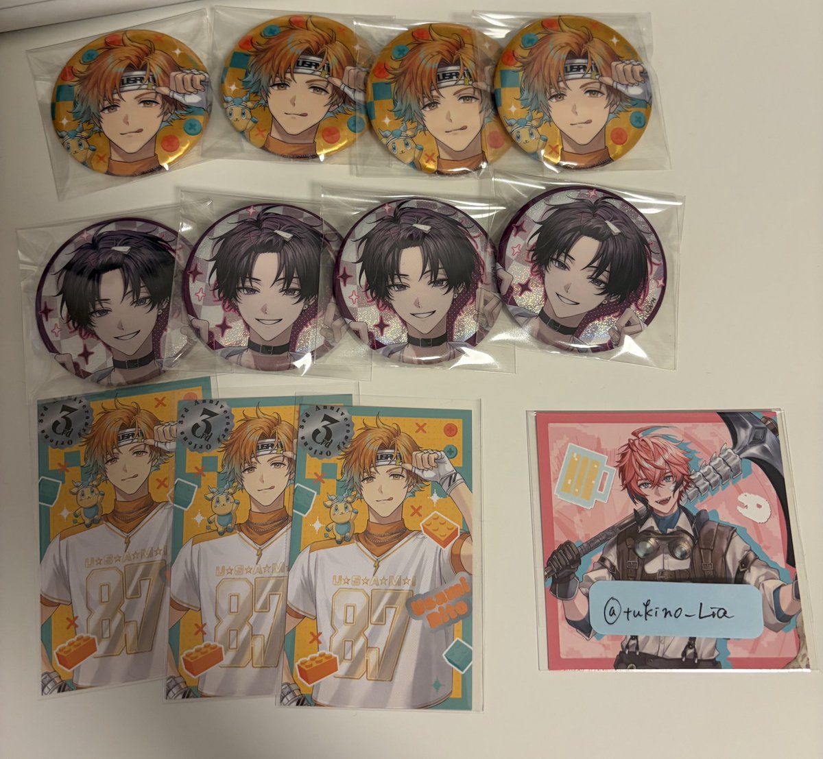 つきの tweet media