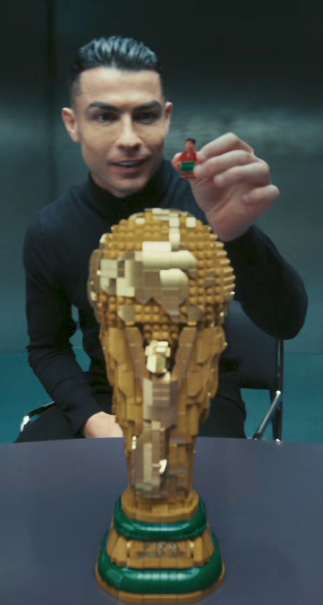 extensive tweet media