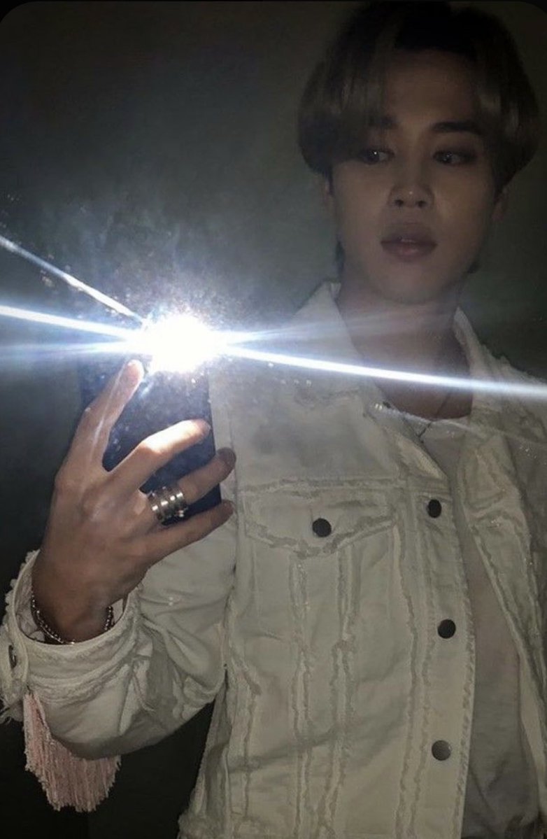 jimin lover tweet media