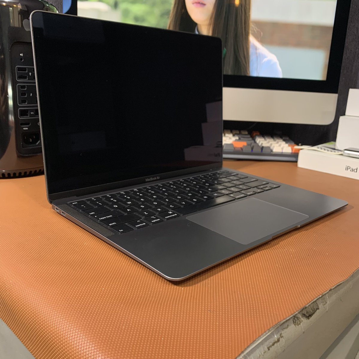 Apes Store ID tweet media