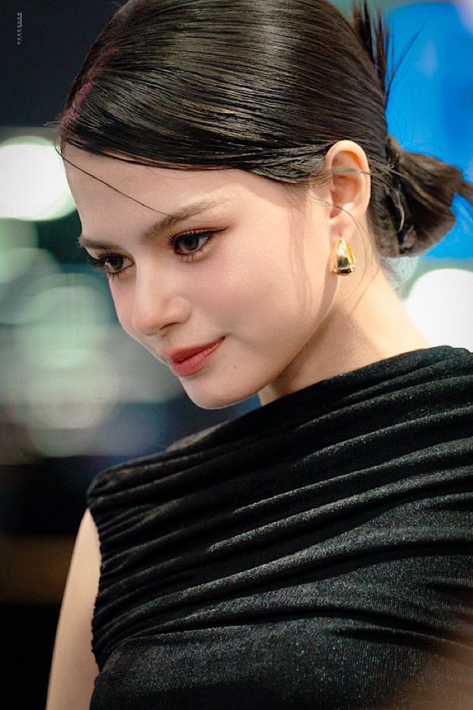 rushhour39's tweet photo. วันนี้มีลุคคุณหนูรีเบคก้า

REBECCA X ZEEKR BIMS26
#ZEEKRxBecky
#beckysangels https://t.co/HE5iS609SJ