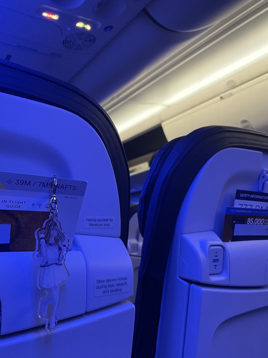 Chichi (キーキー) tweet media