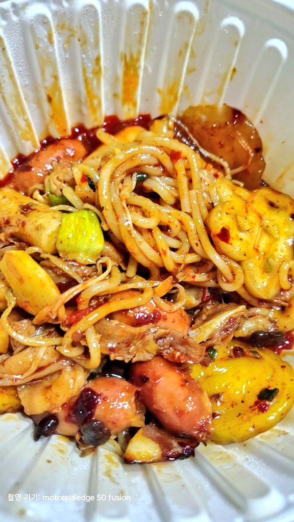 청양고추마요치킨W tweet media