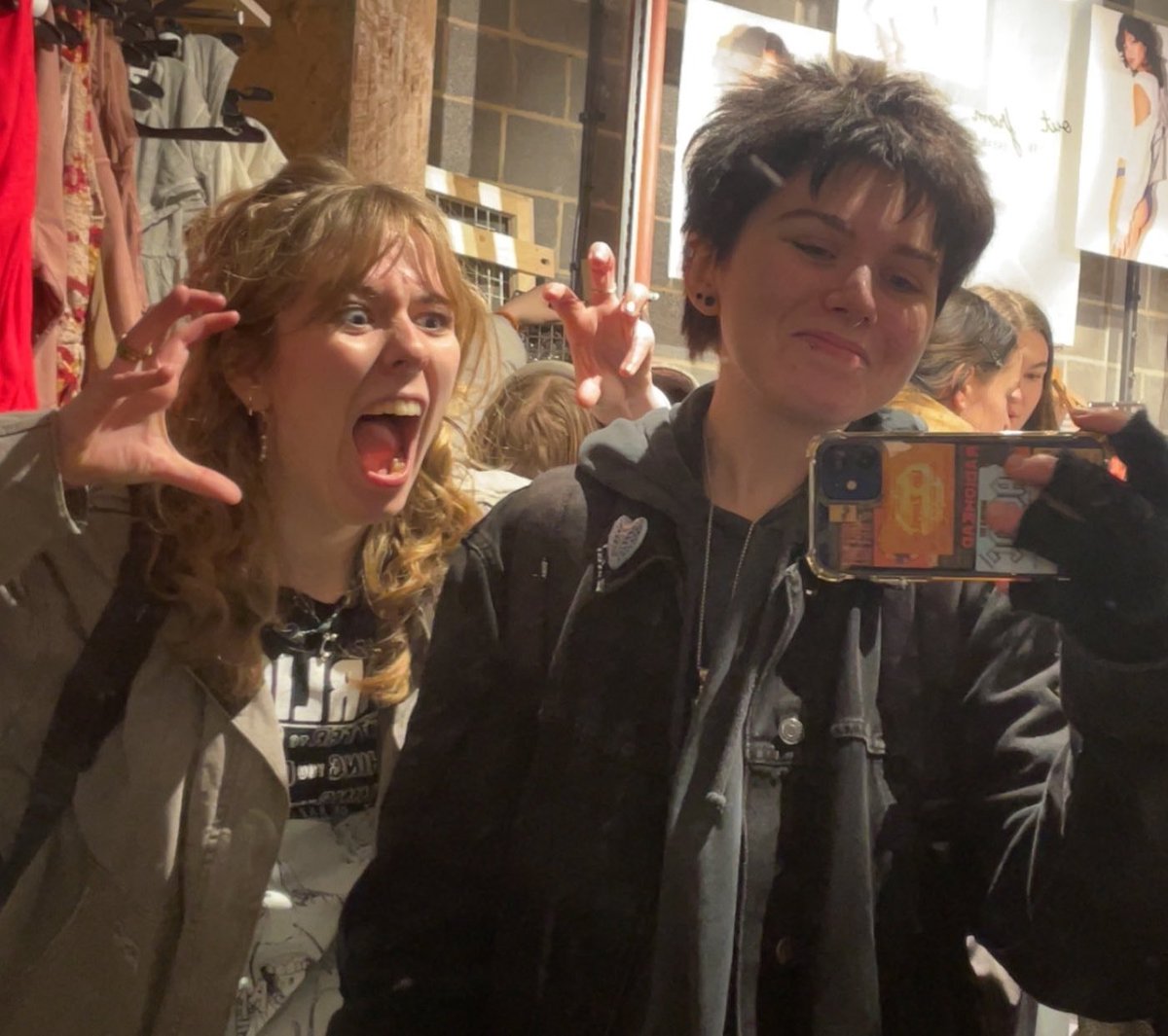 ells ☾ 🫧 tweet media