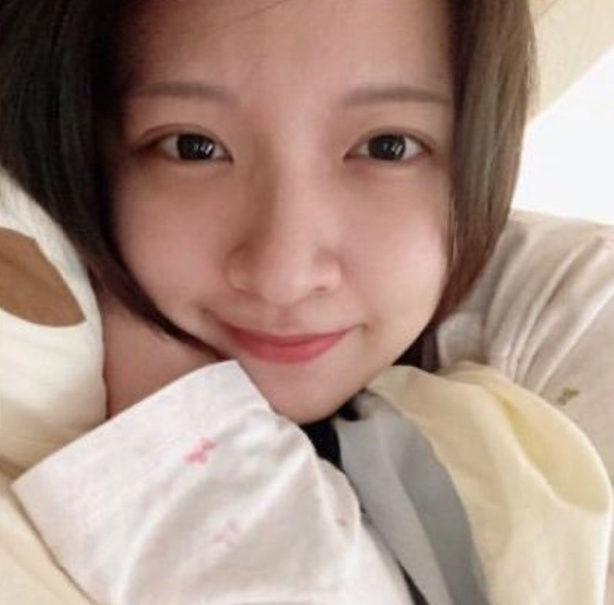 しおり tweet media