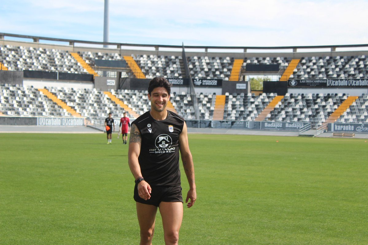 CD Badajoz tweet media